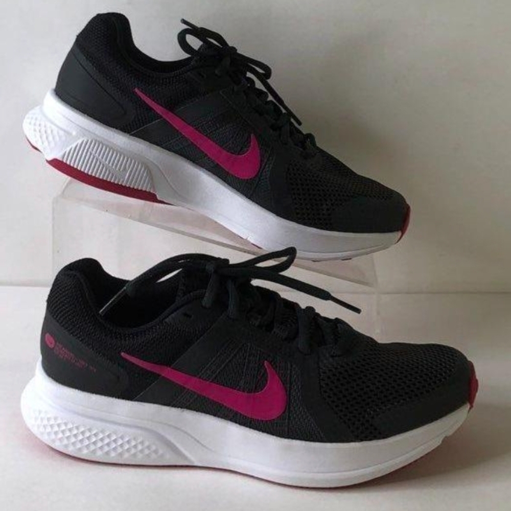Nike Wmns Run Swift 2 Wide 'Dark Smoke Grey Fireberry' Sneakers Size 9 NWOT $85 - Picture 6 of 10